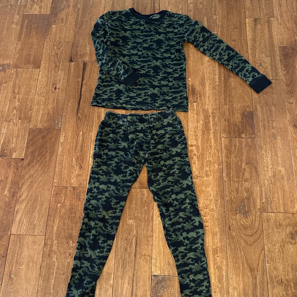Boys camouflage thermal underwear set size 12/14